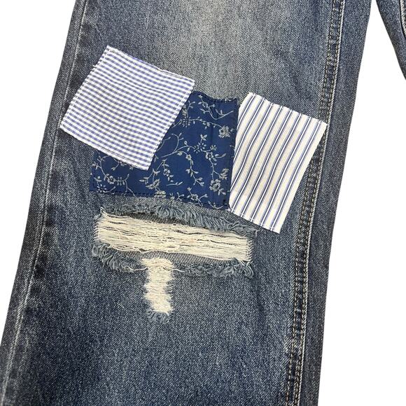 YMI Low Rise Patchwork Distressed Jeans Loose Fit NWT Medium Wash - Picture 10 of 10